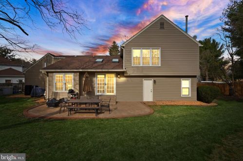 816 Anne St, Leesburg VA  20175-3426 exterior