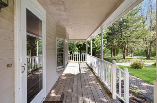 141 Diamond Hill Rd, Hopkinton, RI 02804-1103