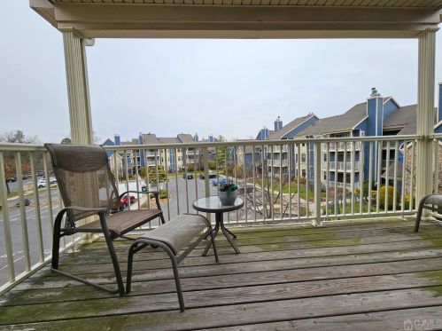 110 Longfield Ct, East Brunswick NJ  08816-1828 exterior