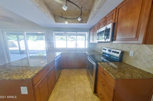 860 Alamo Dr, Chandler AZ 85224-1873 exterior