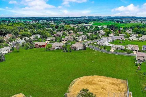 1023 Badger Dr, Lake Mills WI  53551-1774 exterior