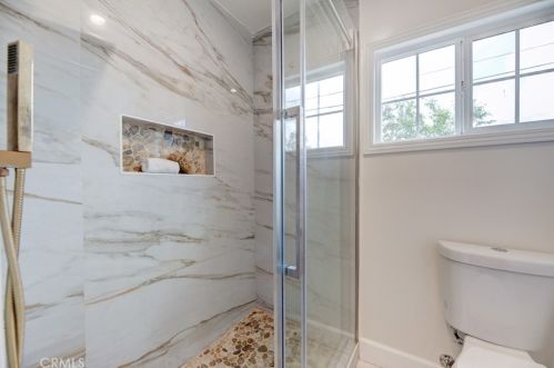 7812 Peachtree Ave, Van Nuys CA  91402-6514 exterior