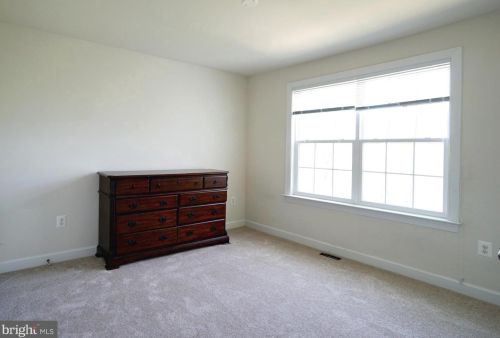 39068 Irish Corner Rd, Lovettsville VA  20180-2742 exterior