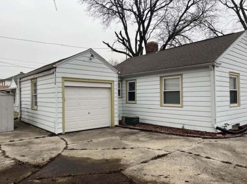 4921 51st Blvd, Milwaukee, WI 53218-4304
