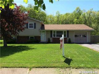 37 Mercury Dr, Rochester, NY 14624-2407