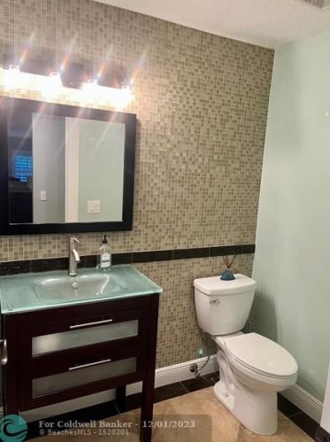 2551 Racquet Club Dr, Palm City FL  34990-2304 exterior