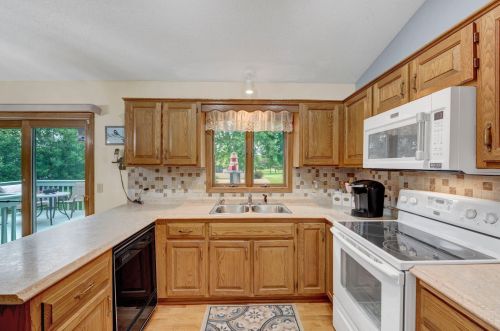 1573 Highland Rd, Stillwater MN  55082-5980 exterior