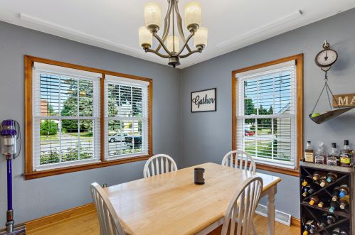 1142 8 Ave, West Bend WI 53090-1802 exterior