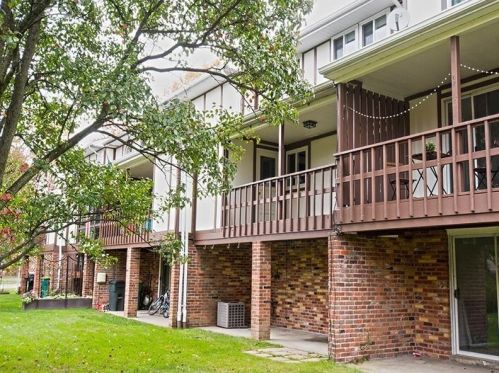 4306 Hemlock Cir, Allison Park PA  15101-2122 exterior