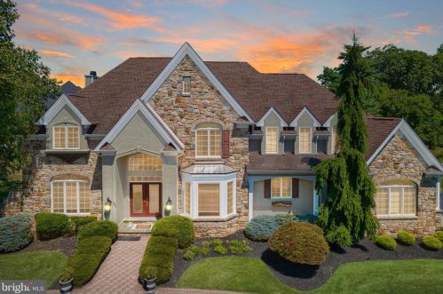 897 Summerset Pl, Prospectville, PA 19002-2343