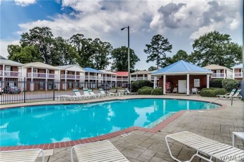 24 Brook Meadows Cir, Tuscaloosa, AL 35401-3790