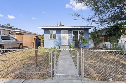 349 60th St, Long Beach, CA 90805-3411