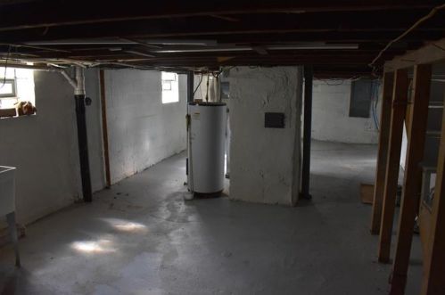 502 Walnut St, Pittsburgh PA  15210-2103 exterior