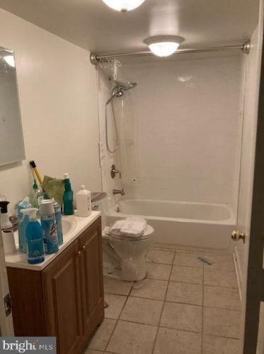 1219 Euclid St, Washington, DC 20009-5329