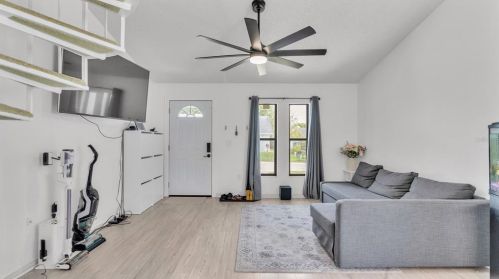 6317 Conductor Ct, Lakeland FL  33813-4842 exterior