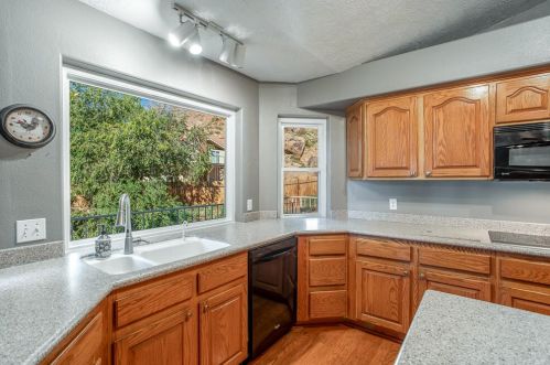 1476 Geronimo Rd, Saint George UT  84790 exterior