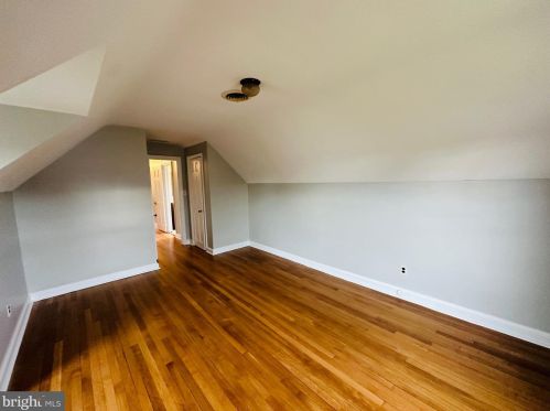 201 Sharpless Dr, Wilmington DE  19803-2507 exterior