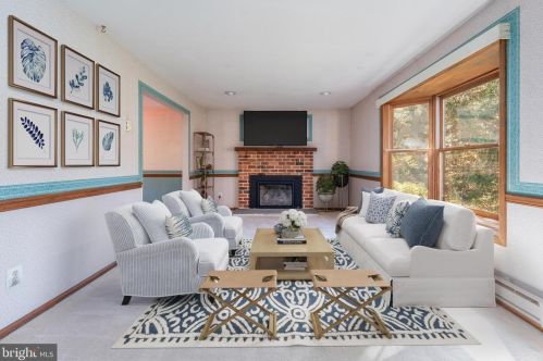 838 Kulp Rd, Perkiomenville, PA 18074-9475