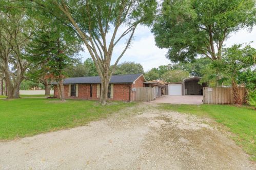 3021 Joan Ct, Land O Lakes FL  34639-4670 exterior