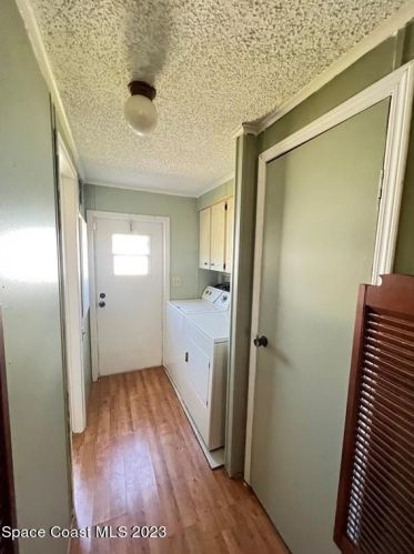 610 Dolphin Cir, Sebastian FL  32976-2591 exterior