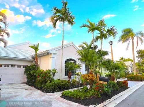 9185 Baybury Ln, West Palm Beach, FL 33411-1891