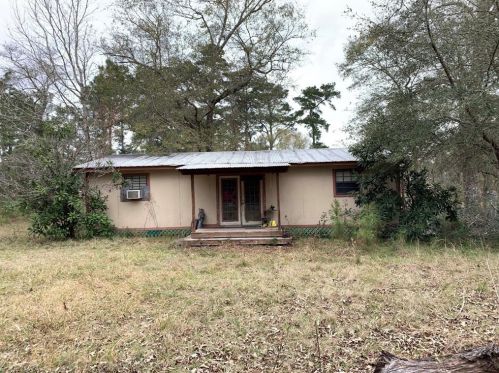 15794 Loop Dr, Plantersville, TX 77363-1623