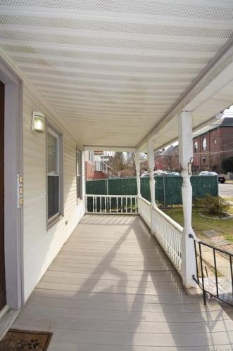 43 8th Ave, Mount Vernon NY  10550-1965 exterior