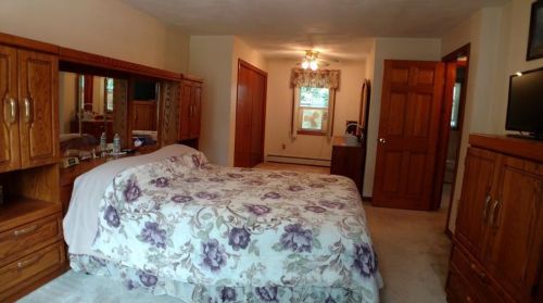 3 Gale Ct, North Providence RI  02904-1035 exterior