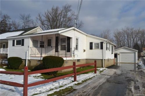 12882 Alleghany Rd, Irving, NY 14081-9638
