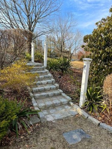 25 Drover Rd, Brookfield Center, CT 06804-3508