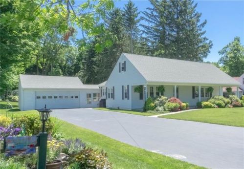 308 Haverling St, Bath, NY 14810-1116