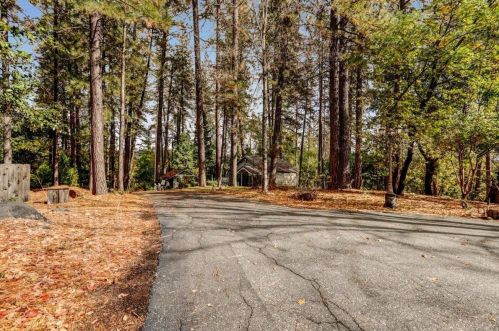 19158 Tiger Lily Ln, Grass Valley CA  95945-8815 exterior