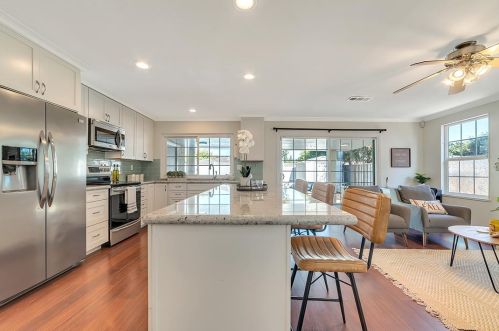 7180 Orchard Dr, Gilroy CA  95020-6307 exterior