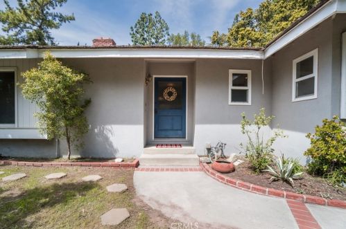 2323 Jayma Ln, Glendale, CA 91214-1528