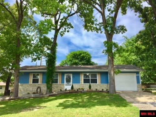 704 Summerhill Dr, Whiteville, AR 72635-8189