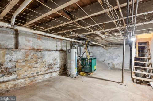 345 Chestnut St, Pottstown PA  19464-5638 exterior