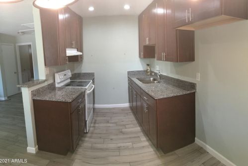 5225 17 Ave, Phoenix AZ 85086-9602 exterior