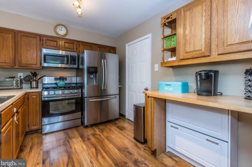 464 Sterling Ct, Southampton PA  18966-2776 exterior