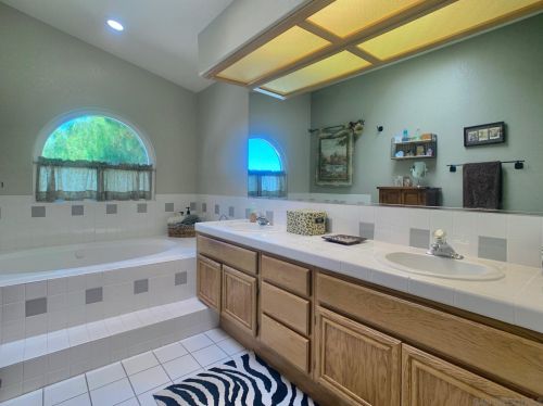 2435 Deland Dr, Alpine CA  91901-3192 exterior