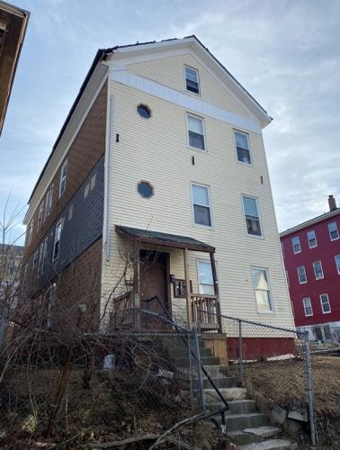 40 Grand St, Worcester, MA 01610-1666