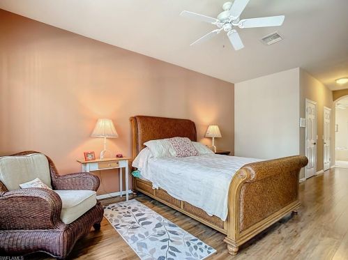 5690 Lago Villaggio Way, Naples FL  34104-5739 exterior