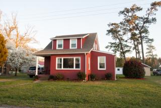 1507 Dandy Loop Rd, Yorktown, VA 23692-4545