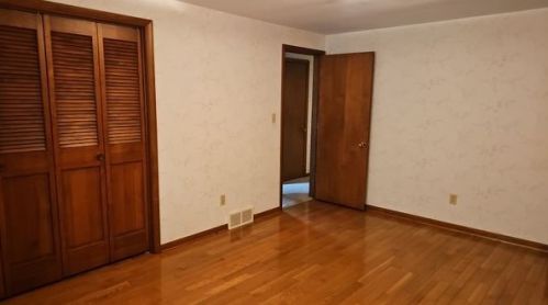 15 Sunbirch Dr, Jeannette PA  15644-1138 exterior