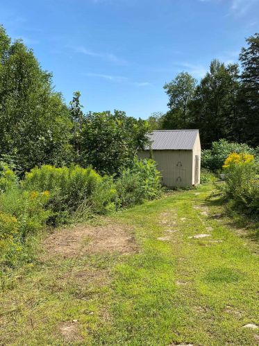 236 Dole School House Rd, Washington NH  03280-6101 exterior