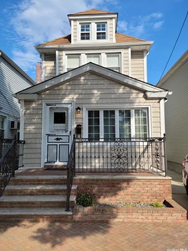 130-31 115th St, Jamaica, NY 11420-1303