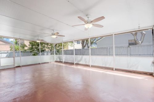 11728 12th St, Hollywood FL  33026-3841 exterior