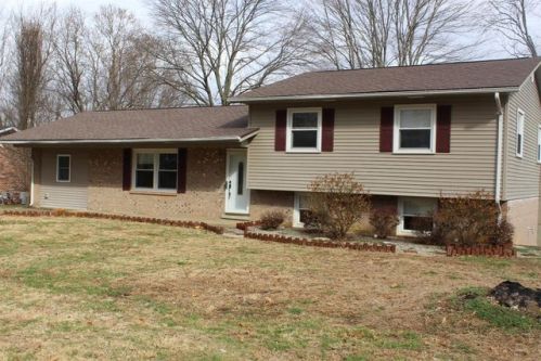 72 Arrowhead Dr, Berea, KY 40403-1845