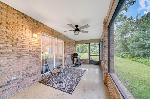 111 Pne Vly Ct, De Bary FL 32713-2302 exterior