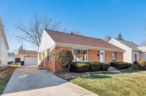 827 Marshall Ave, Green Bay, WI 54303-4165