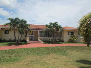 13745 1st Ave, Miami, FL 33161-2721